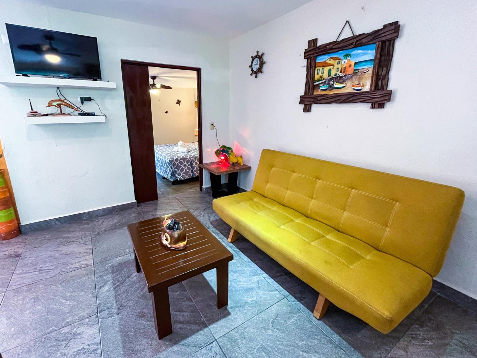 Cande'S Apartments Isla Mujeres Luaran gambar
