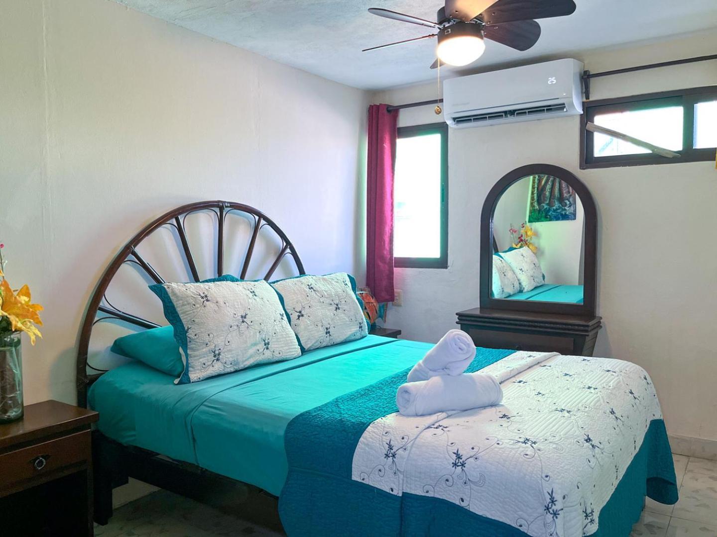 Cande'S Apartments Isla Mujeres Luaran gambar