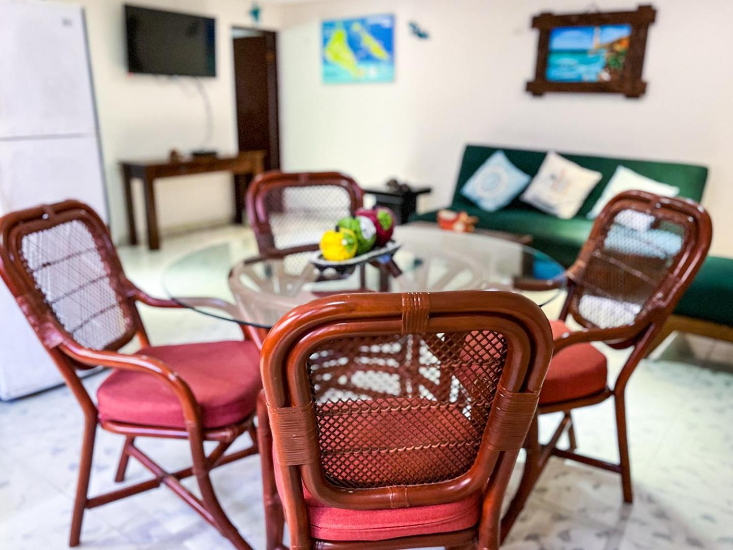 Cande'S Apartments Isla Mujeres Luaran gambar