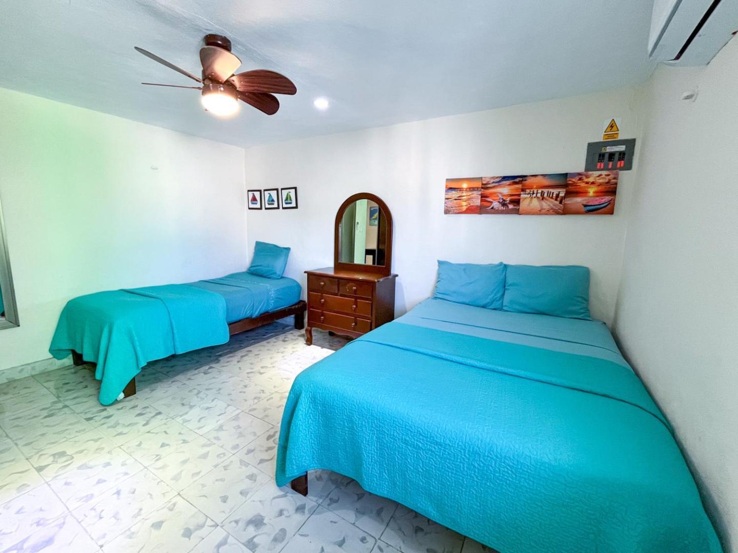 Cande'S Apartments Isla Mujeres Luaran gambar